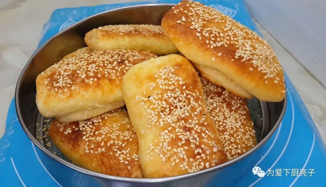 面团|烧饼怎么做才最好吃吗，教你几招，第一次下厨就成功，全家都爱吃
