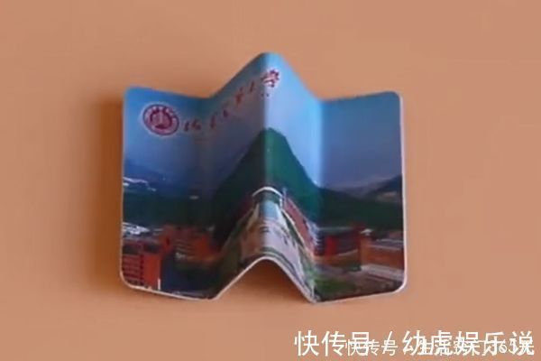 家里的废旧卡片不要扔，剪一刀放在家里超实用，家家户户都能用！