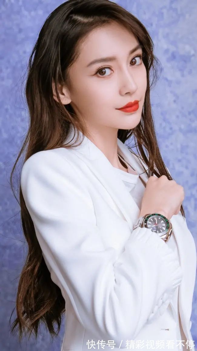 不做藝人的時候最想做的是什么?楊穎:賣面包。王源:開火鍋店