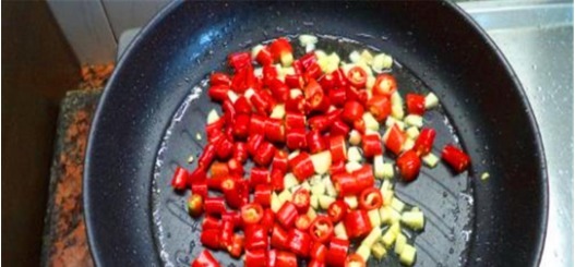 辣椒炒肉有诀窍,只要多加这一步,肉质嫩滑爽口