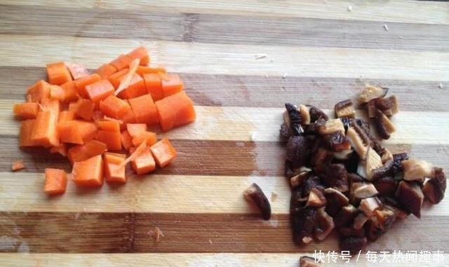 家人最爱吃的面食,上锅一煎鲜香美味顶饱,2分钟出锅,早餐必备