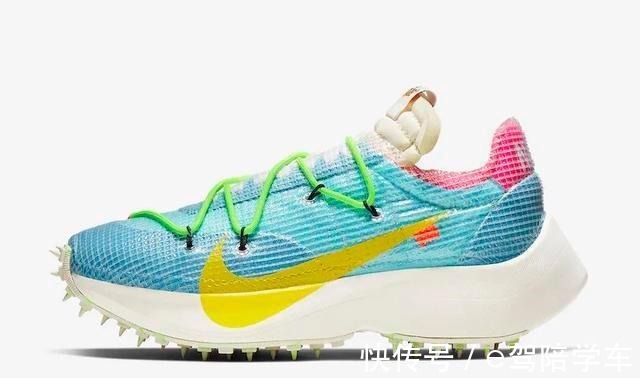 华莱士 说要给女神买这双鞋,她竟然主动给了我电话和地址……!