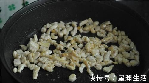 芹菜棒|医生不会告诉你，这是一种强碱性食物，血防脱发，年纪大了要多吃