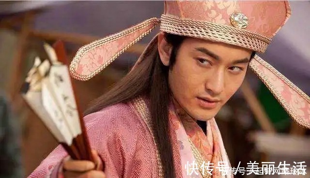 纪晓岚@千古绝对!上联:“一穷二白三餐不定”,下联难倒了很多人