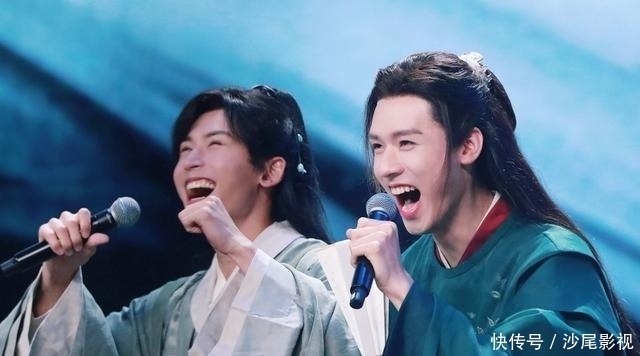 龚俊张哲瀚解绑,用拥抱为山河令画上圆满句号,引得全场感动