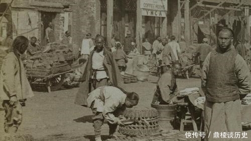 娘娘|清朝老照片：图二是百年前的野猪市场，图五是真正的太妃娘娘在荡秋千