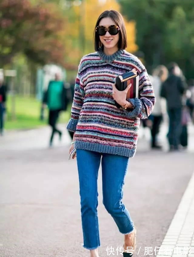 单品 小白鞋已经失宠了，今年流行“1+1鞋”，时尚显高，明星都上头了！