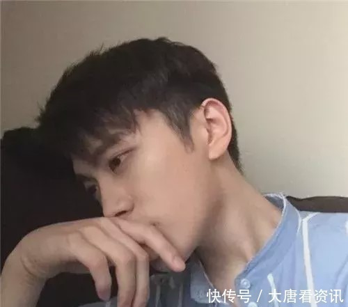 摩羯|十二星座男一被碰就心动的专属地方! 狮子腰部, 巨蟹脸颊!