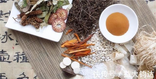 效果|中草药打成粉和煎成汤的效果一样吗?你或许真不知道,看专家理解