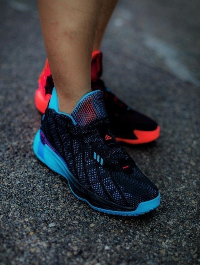 visionary 鸳鸯撞色+裸眼3D!上脚这双鞋,谁都忍不住多看两眼