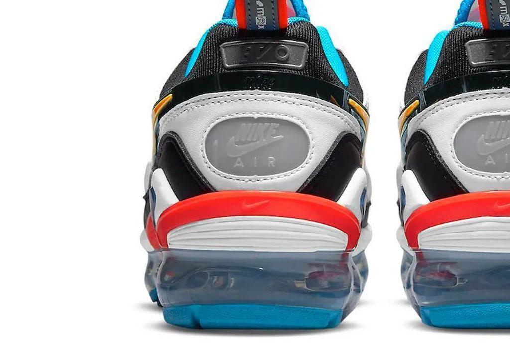 太帅了!「高达」配色的 Nike 新鞋,又复古又科幻!