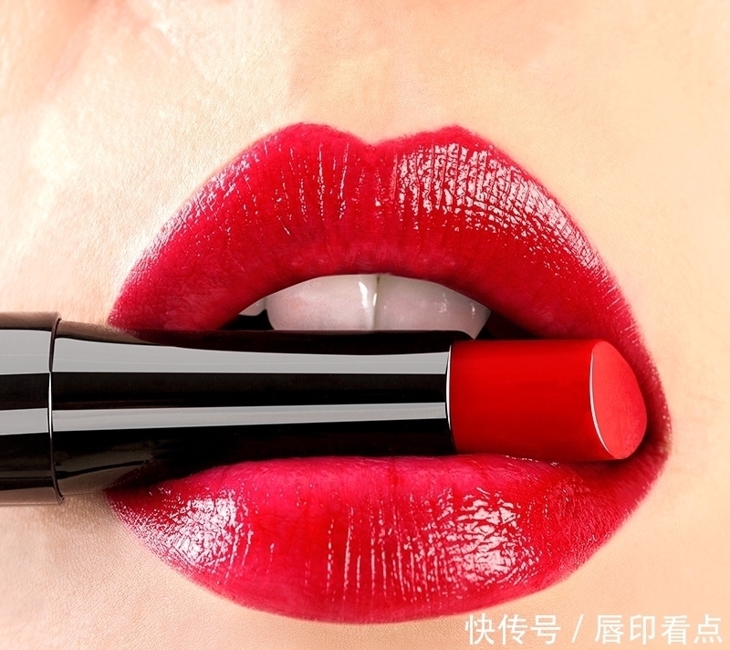 唇部|建议女人:再懒也要涂口红,化妆师教你一招,比咬唇妆还漂亮