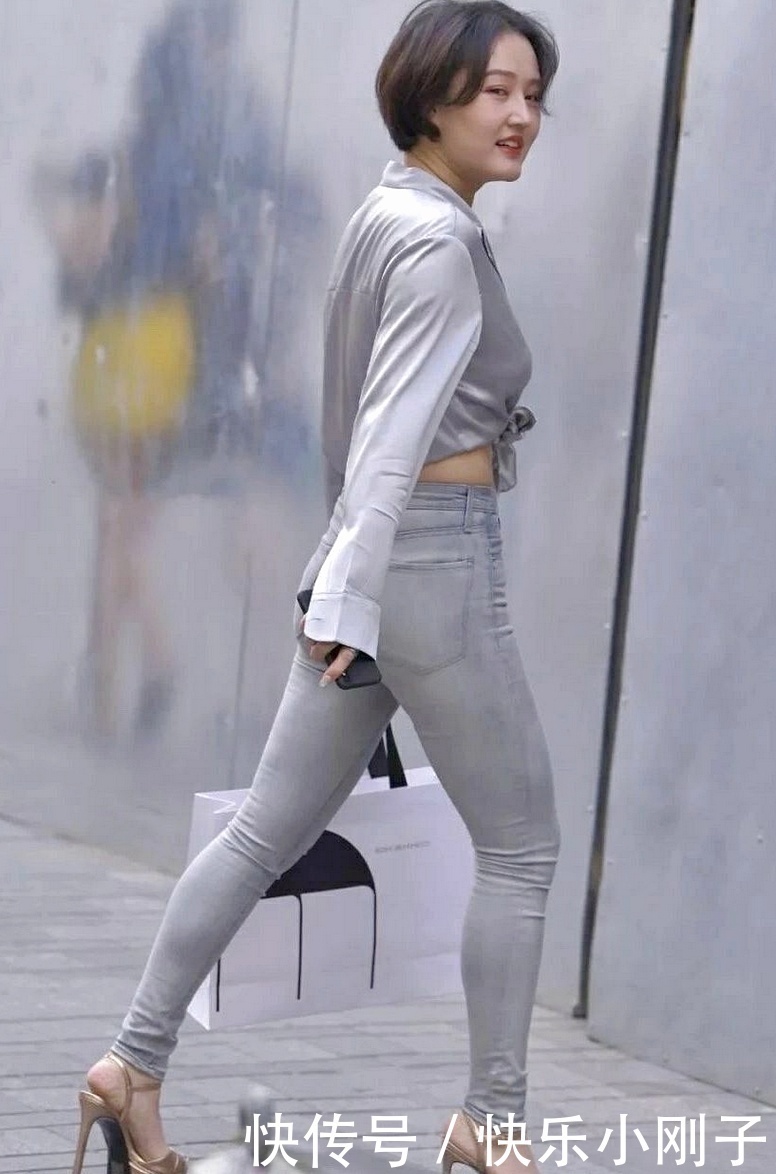 发型|美女留着王胖子的发型,掌握你也能美起来很轻松!