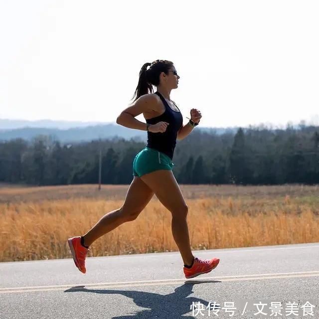 睡眠质量|天天早上慢跑一小时对身体好吗？看完这个你就知道了!