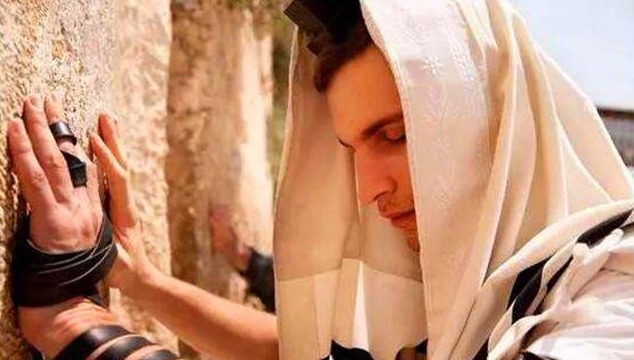 到耶路撒冷|耶路撒冷哭墙的来历:千年民族兴衰史,犹太人的心灵寄托