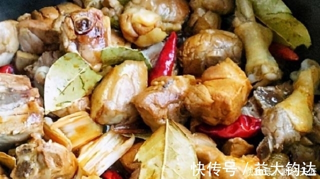 山楂干|不论炖什么肉,往里丢几片“它”,半小时就熟烂如泥,入口即化