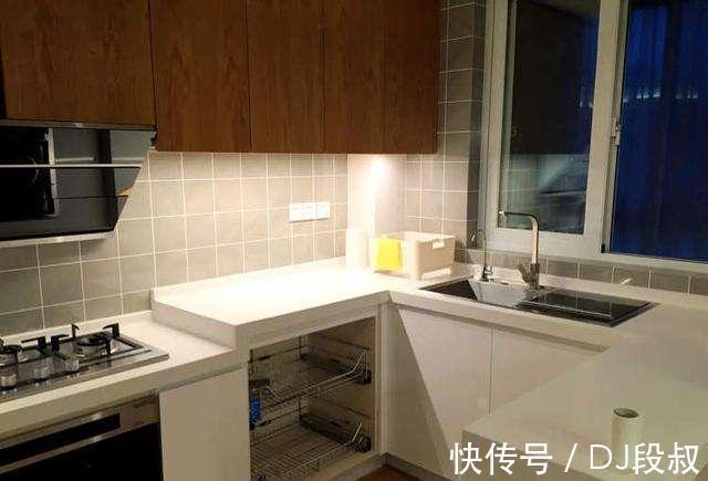 垃圾桶|家庭主妇地柜不要全部打满,空一格更实用,后悔我家装太早了!