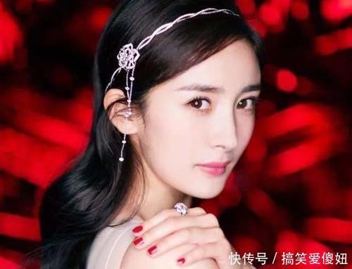 气质|冬天再懒也不要散着头发了,有静电!试试这几款扎发,气质又迷人