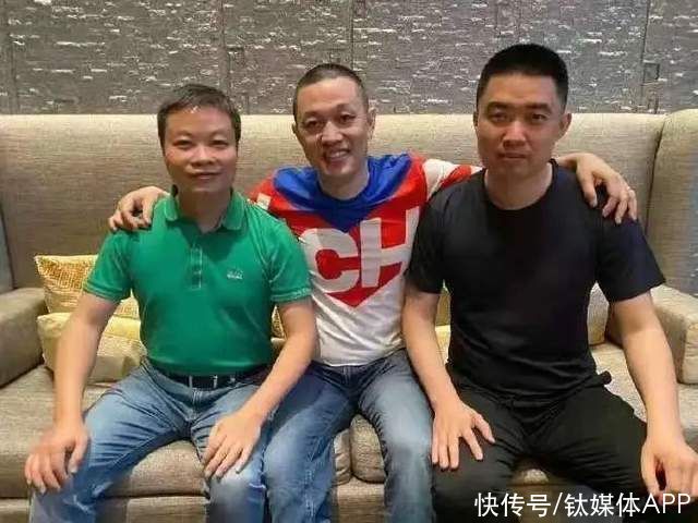 小鹏|上完美股又上港股，蔚来理想小鹏为何折腾？