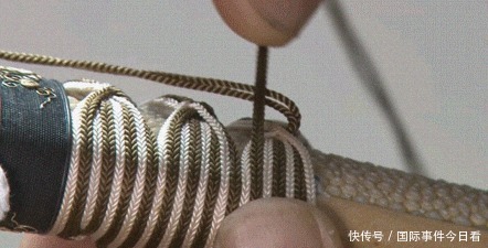 25岁成为“日本刀柄制作第一人”,日本小哥:我只是传承父亲的一身手艺罢了