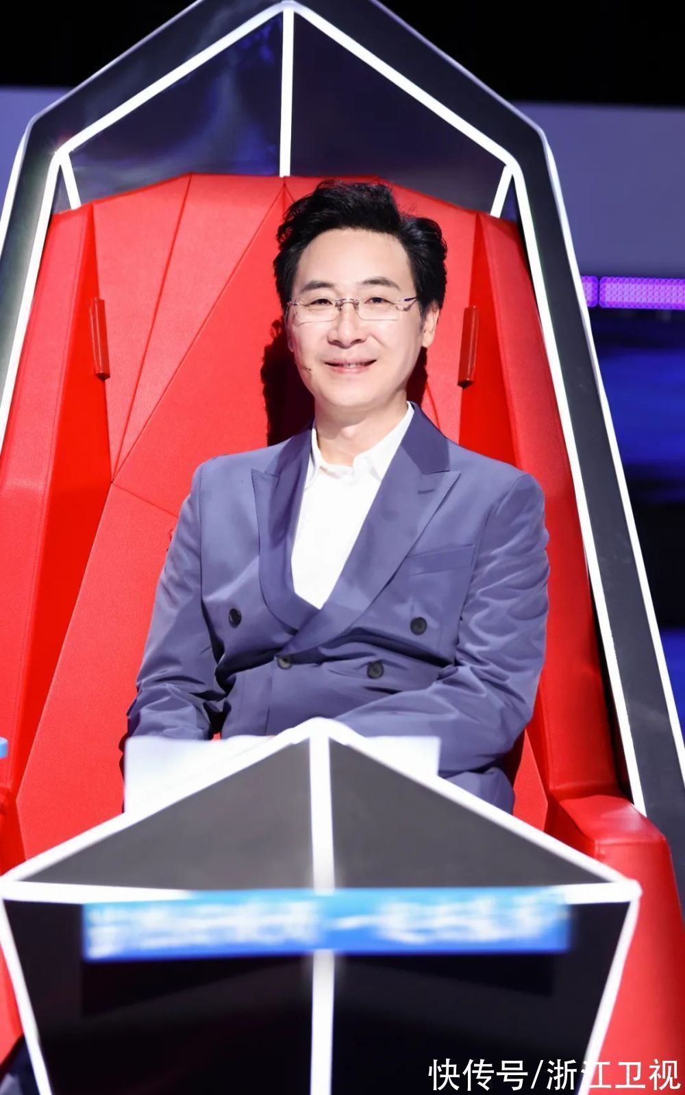 《2021中國好聲音》導(dǎo)師對決首戰(zhàn)打響,李榮浩廖昌永率先出戰(zhàn)點燃舞臺