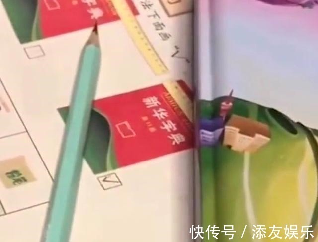 作业|孩子写作业差点“气疯”妈妈,这回答让人哭笑不得父母不好当