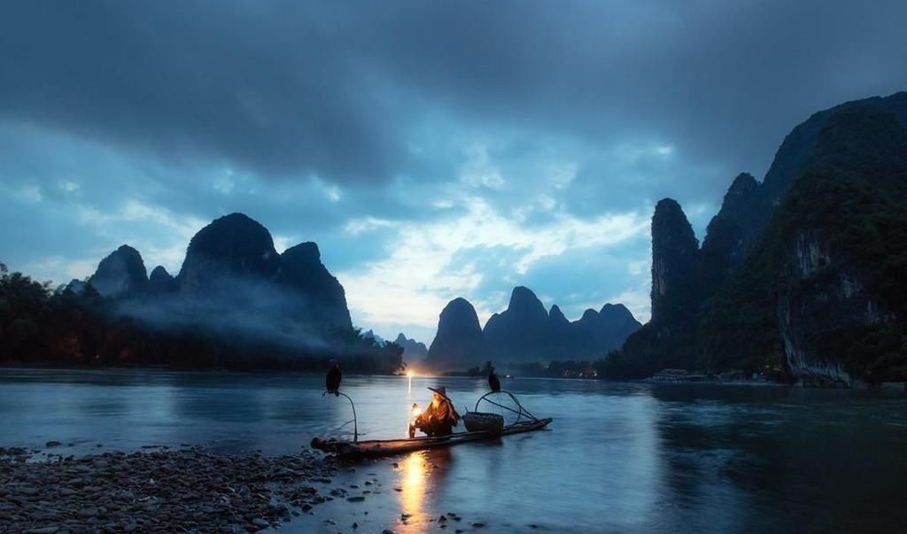 杨慎!他是宋朝大诗人,诗集十卷,一首词却被赞逼近苏轼,千古留名