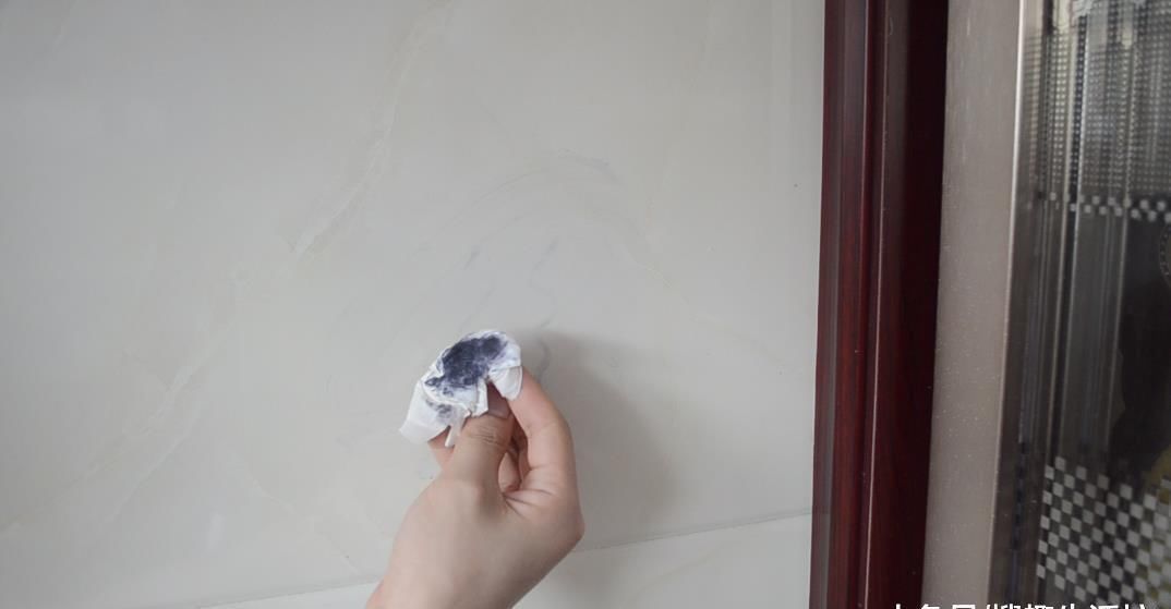 清凉油的5个大妙用, 解决了生活中不少的麻烦事, 看完赶紧去试试