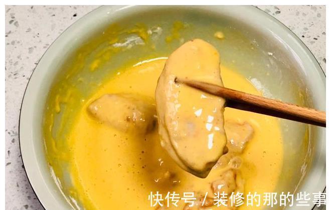 面包糠|炸鸡翅时,脆皮糊如何调制?牢记这3个小技巧,不放面包糠也酥脆