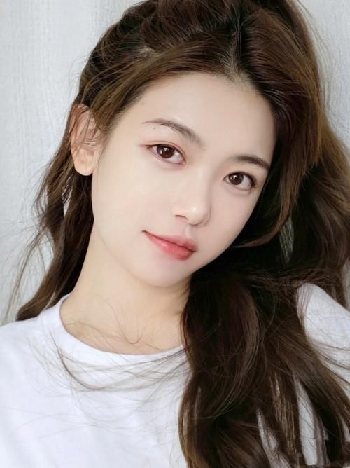 眼部皮肤不好显得没有精神?这些眼霜值得尝试,改善你的皮肤