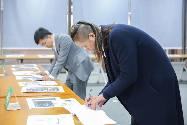  癌症|平面设计专业变成癌症专业？！设计师也要有定位