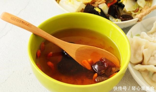 维生素c|50岁阿姨一人午餐，合理安排又营养，网友：懂吃