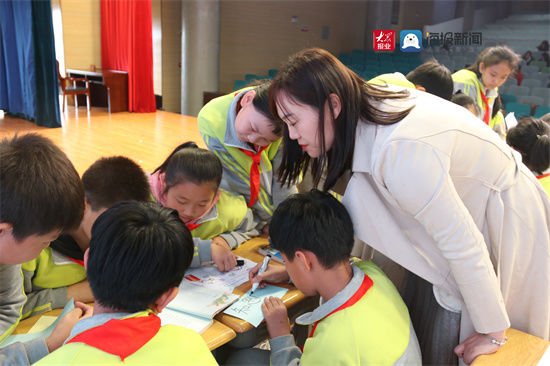 研讨会|高新区小学语文整本书阅读研讨会在第八小学举行