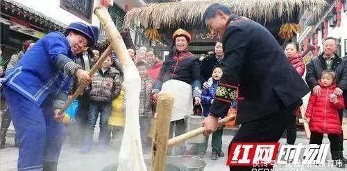 凤凰新年钟声辞旧岁传统民俗迎新春