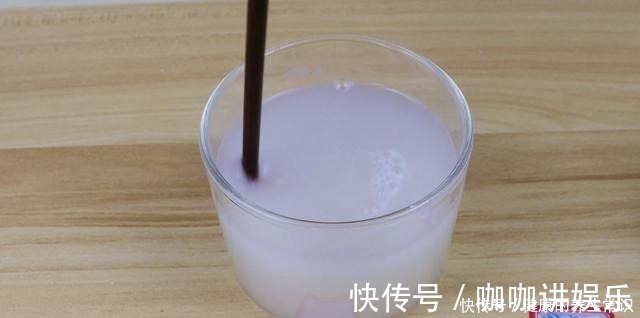 面团|才知道，酵母粉的正确使用方法，一直都用错了，难怪面团发不起来！