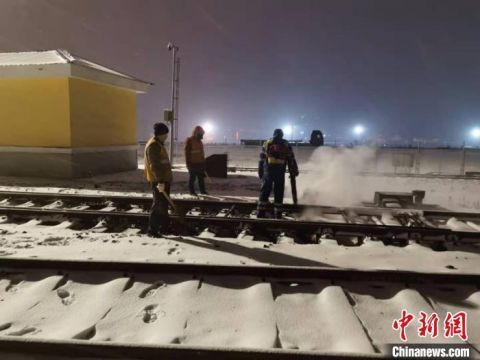  畅通|绥芬河铁路口岸迎战风雪确保国境线畅通