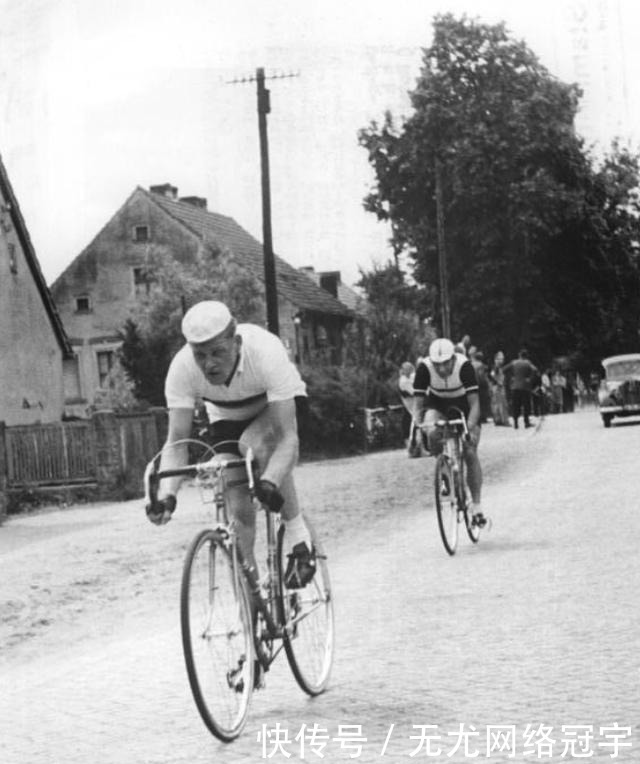 年前|70年前的今天德国分裂,10张照片展示东德成立初期的幸福生活