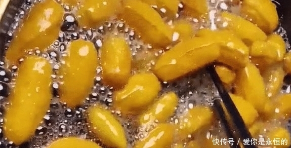  一把面粉，3个鸡蛋，教您在家做小零食，外甜内香酥，孩子都爱吃