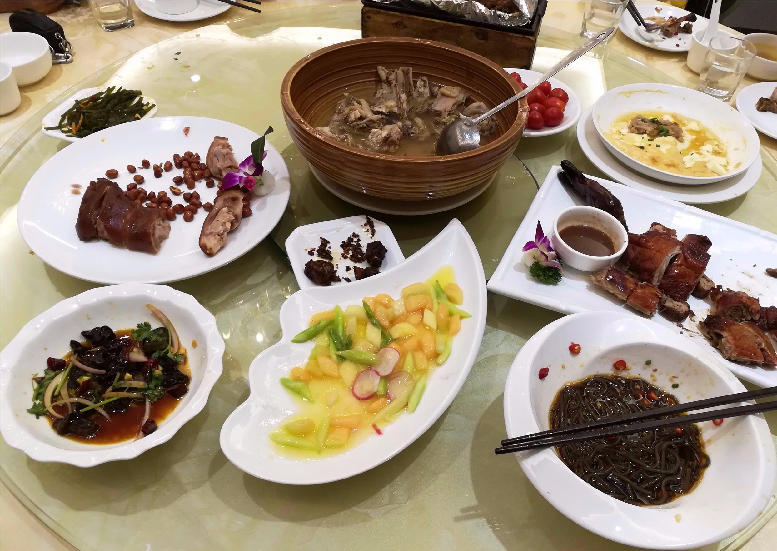 干切|姑姑生日请吃饭,一桌子菜不到400元,您看值不值?