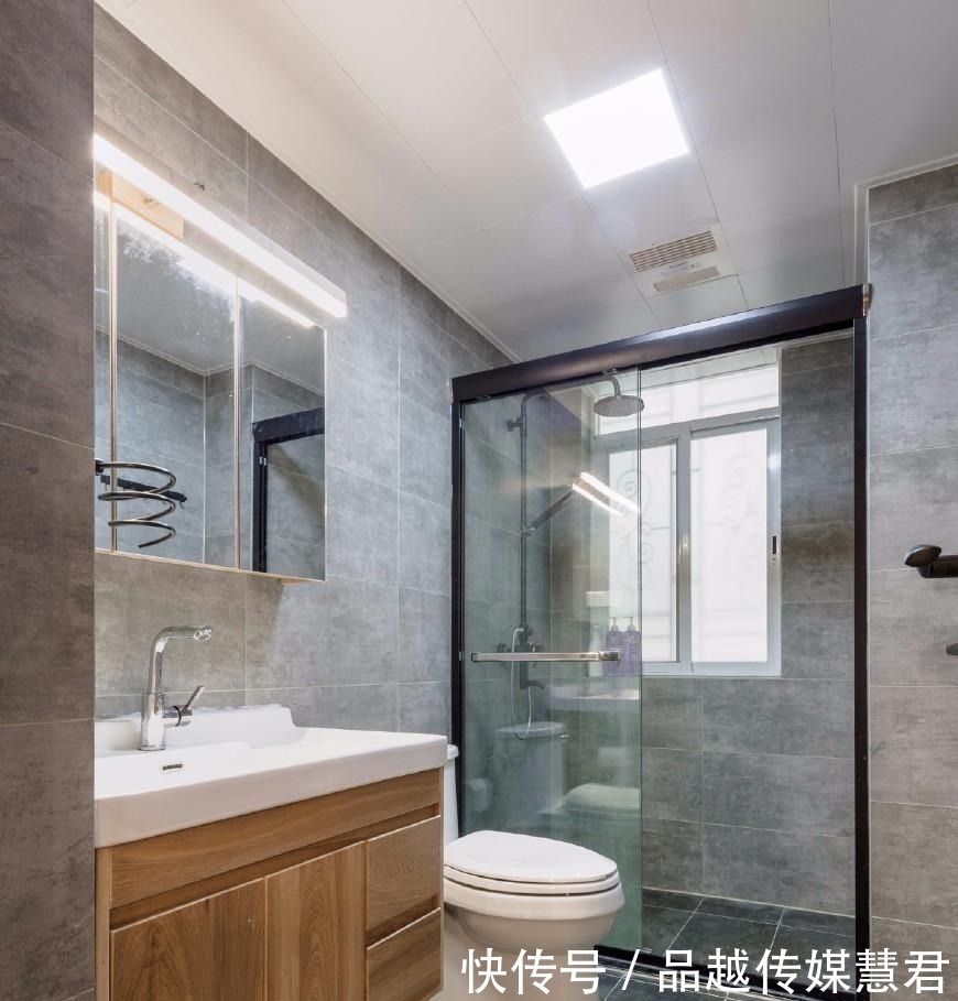 榻榻米床|坚持把沙发墙挖个“洞”,家人不解!完工后都夸我大智若愚!晒晒