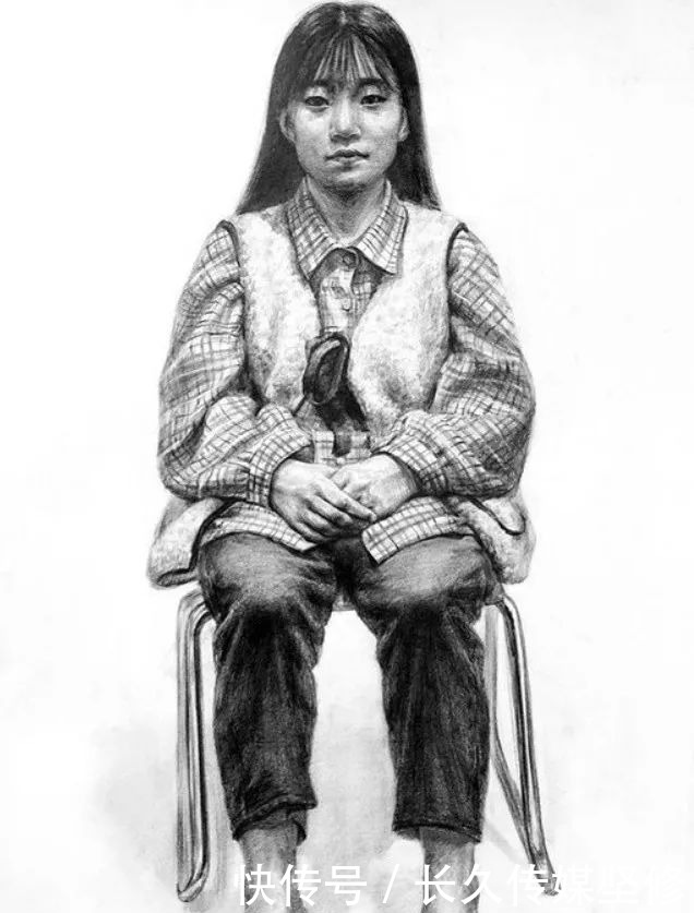 韩国全身像素描pk中国全身像素描,你怎么看?