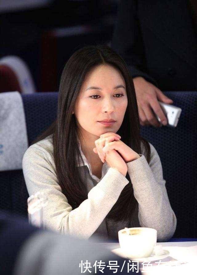 天生|女人脸上有这几个特征,是天生的“冻龄脸”,老了也是一枝花