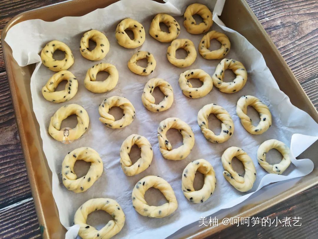 健康|宝宝出牙期烦躁,教你制作营养健康的南瓜磨牙棒,香香甜甜真好吃