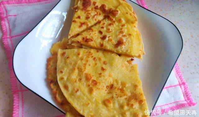 鸡蛋煎饼|秋天的早餐,我家就爱这一口,金黄酥脆还抗饿,吃一块能顶一上午