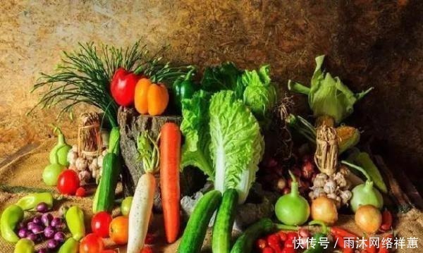 医生|十岁小男孩脖子一圈发黑洗不掉,听了医生的话后,家长们都笑了