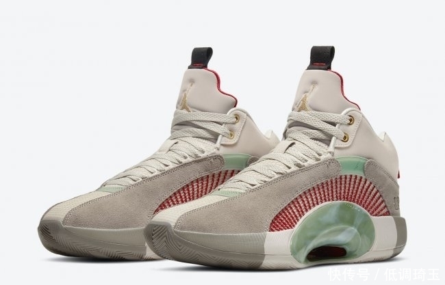 顶级排面!鞋王塔克上脚两双冠希兵马俑!下月登场