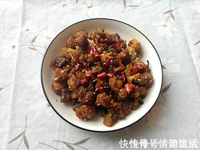 80后爸爸做晚餐,在朋友圈火了,网友:没有对比就没有伤害