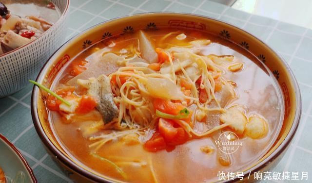 祖孙三代|祖孙三代的晚餐,6个菜成本60元,不精致但也不浪费