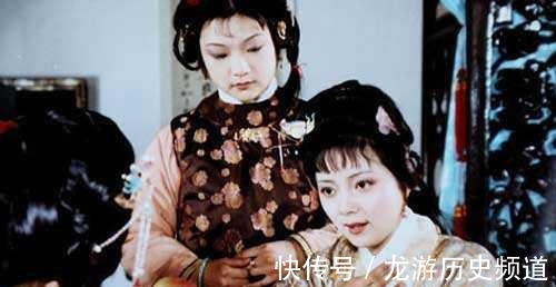 宝玉|王夫人和王熙凤的智商差,一顿螃蟹宴便可看出来!