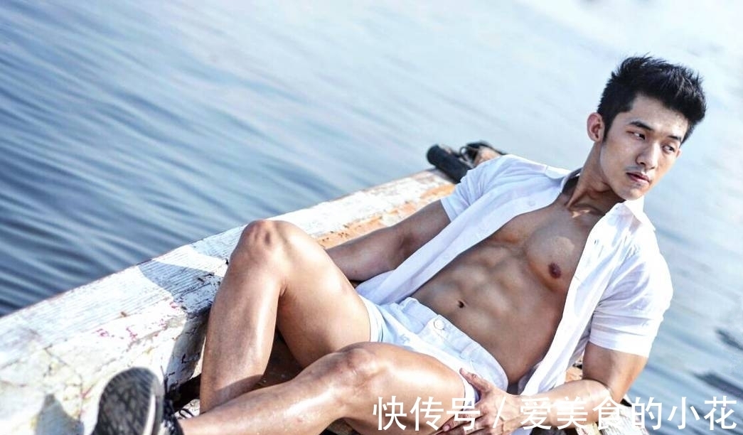 健身房|性感男神:肌肉型男强势来袭,精心雕琢的人鱼线尤其迷人!